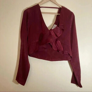 NWOT J.O.A soft burgundy ruffled crop top blouse